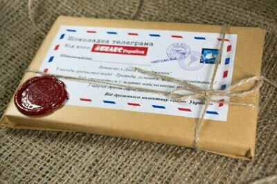 Шоколадная открытка Телеграмма плюс