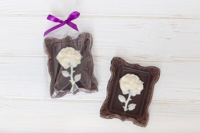 Картина из шоколада Роза