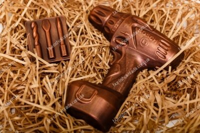 Шоколадный шуруповерт в брендированной упаковке